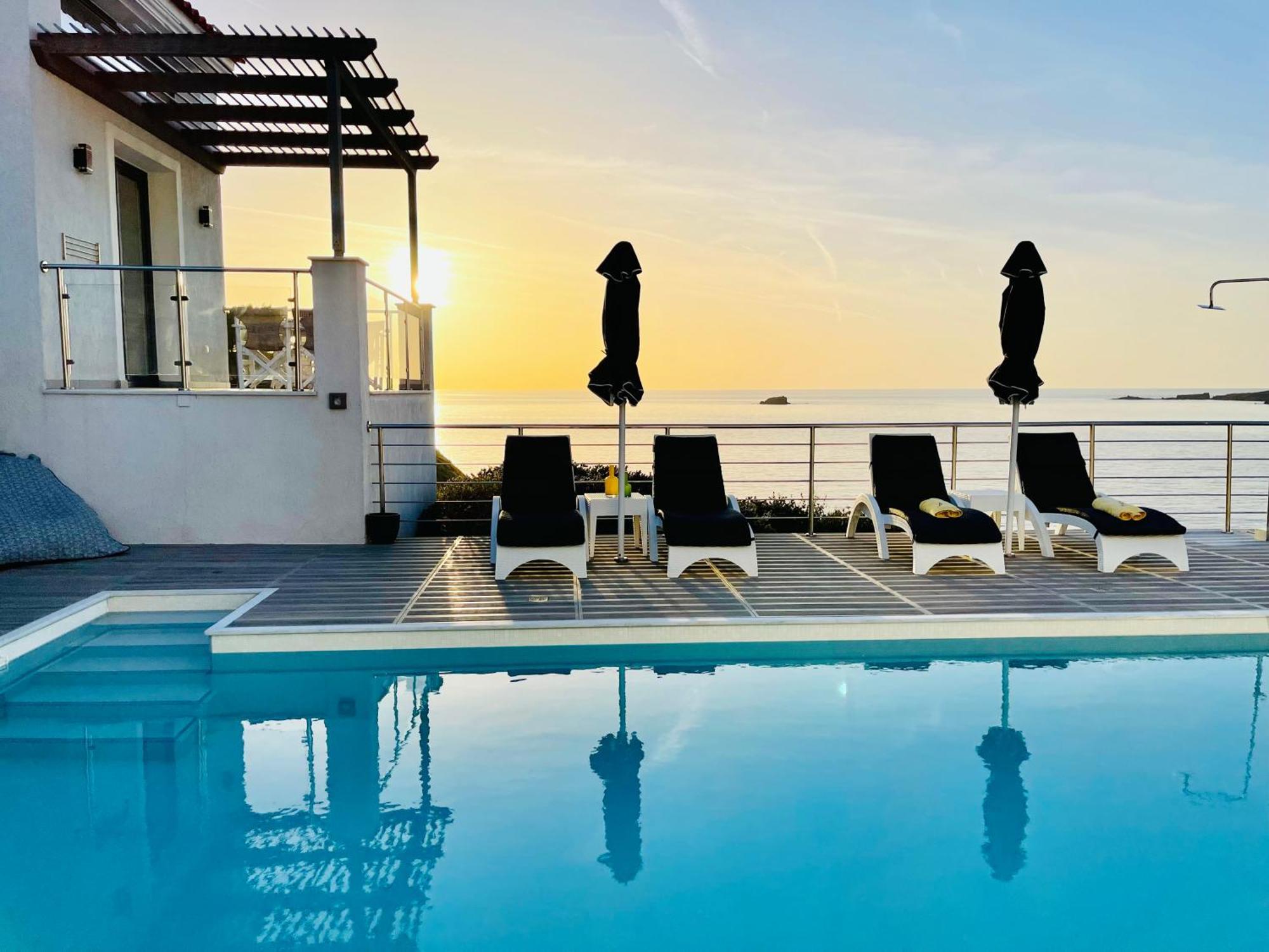 Eleia Seafront Rooms & Villas Petra  Eksteriør billede