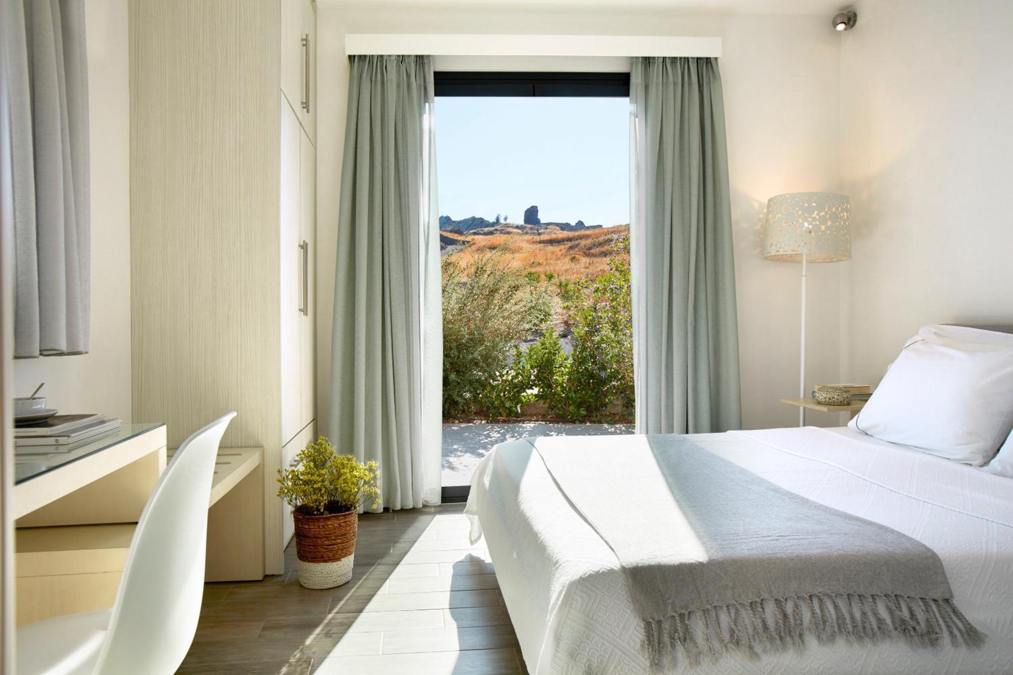 Eleia Seafront Rooms & Villas Petra  Eksteriør billede