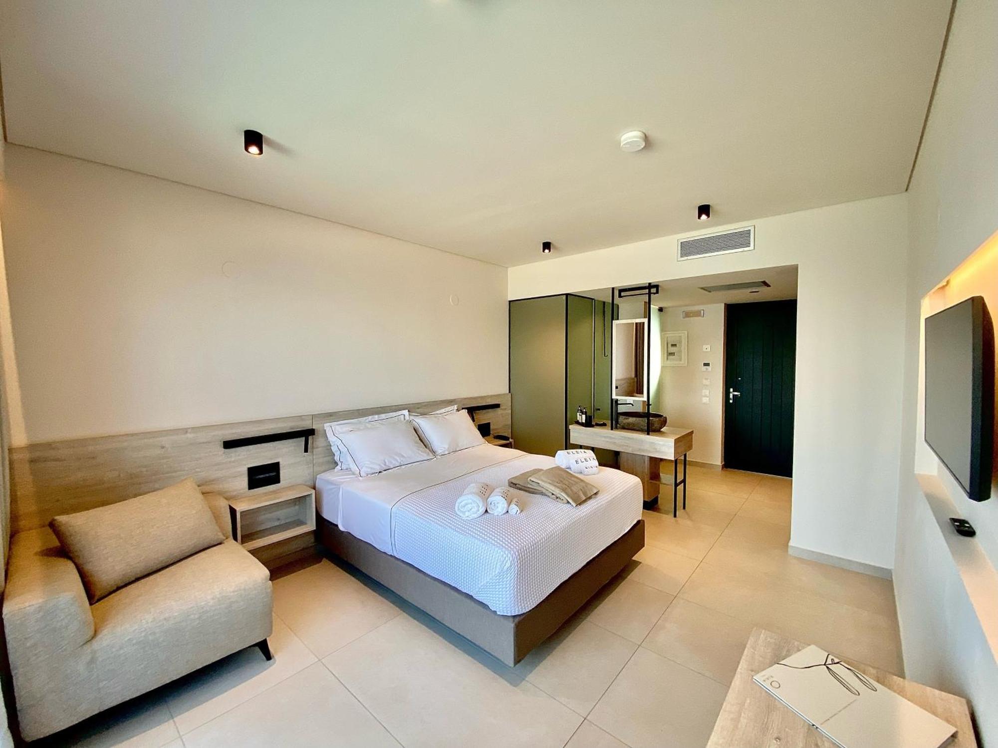 Eleia Seafront Rooms & Villas Petra  Eksteriør billede
