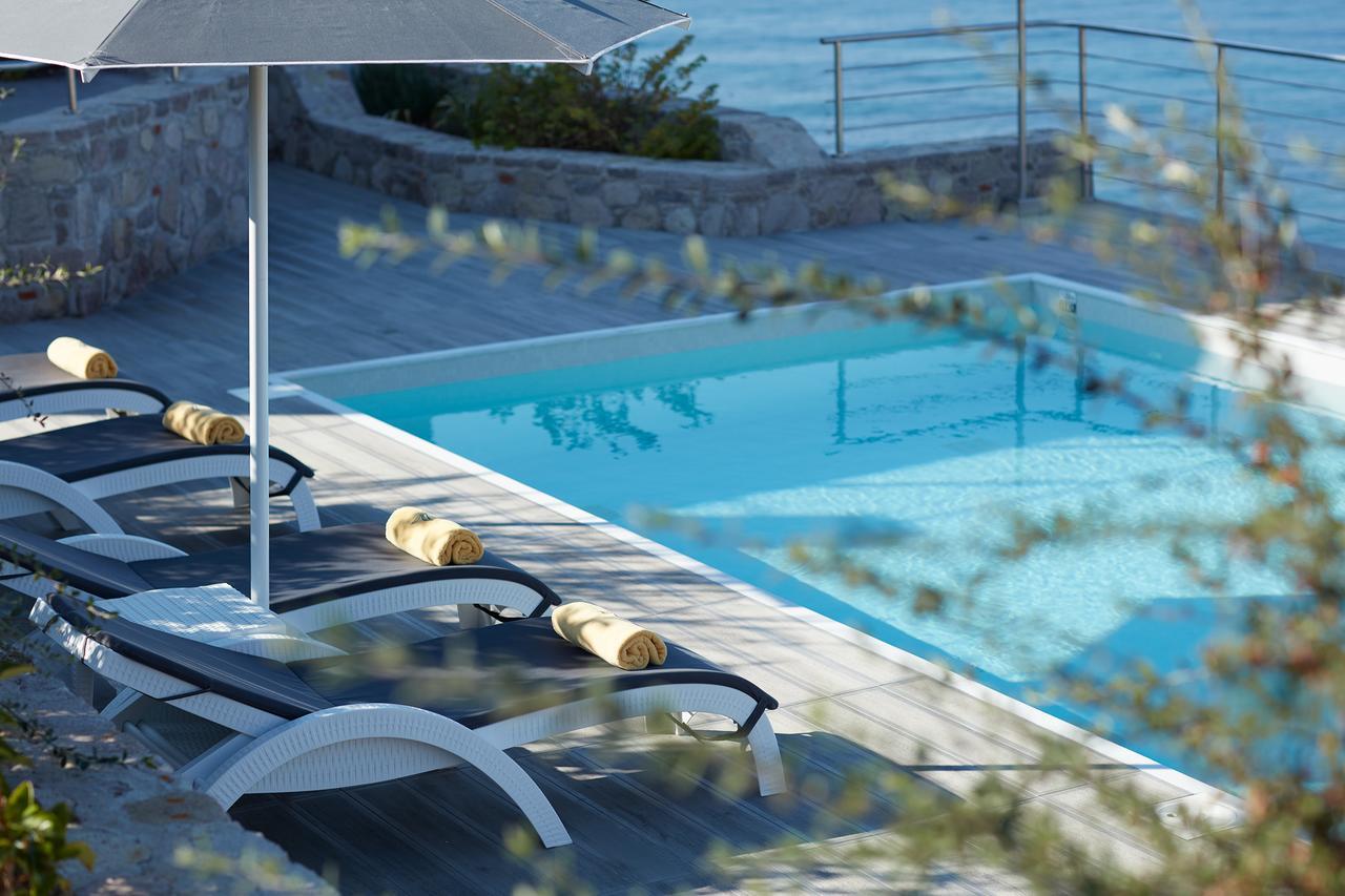 Eleia Seafront Rooms & Villas Petra  Eksteriør billede