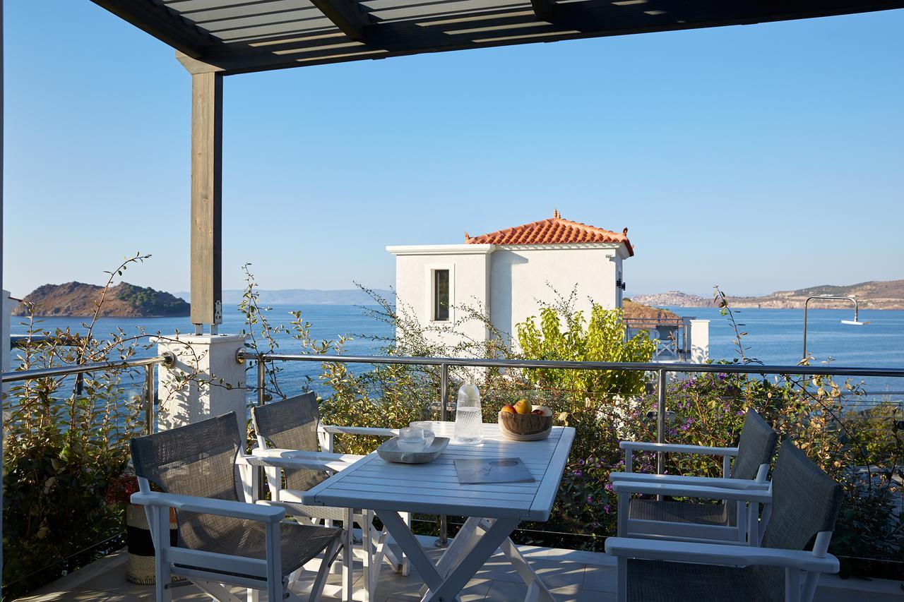 Eleia Seafront Rooms & Villas Petra  Eksteriør billede
