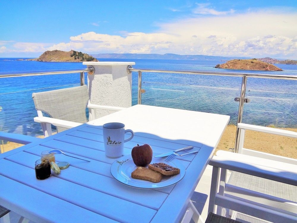 Eleia Seafront Rooms & Villas Petra  Eksteriør billede