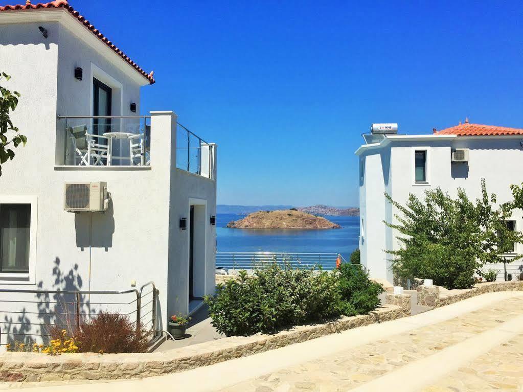 Eleia Seafront Rooms & Villas Petra  Eksteriør billede