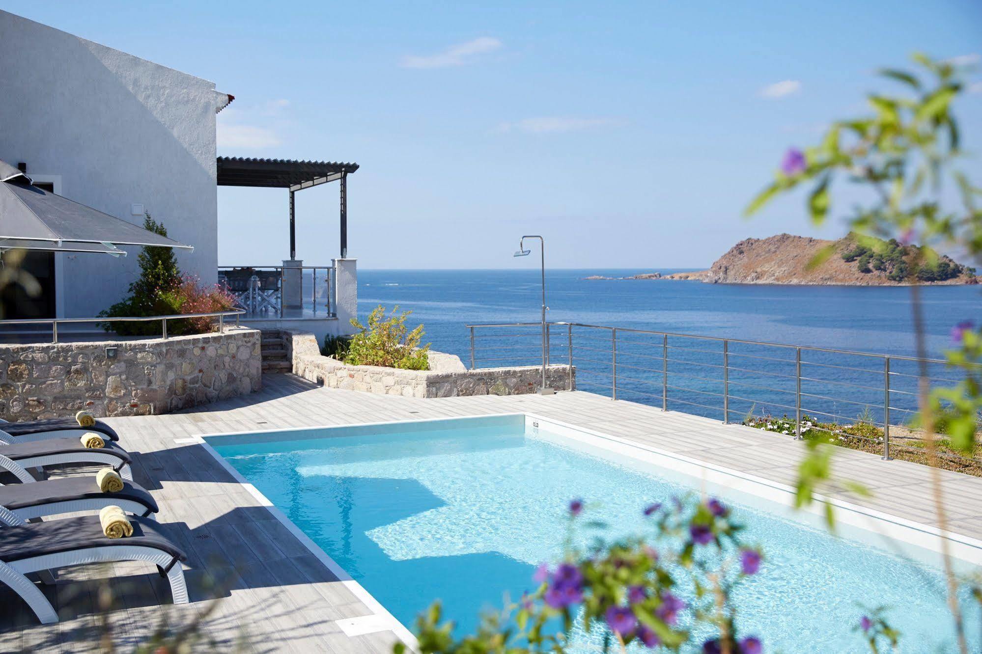 Eleia Seafront Rooms & Villas Petra  Eksteriør billede